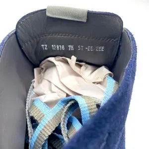 Ferragamo World Metro Blue Suede Chukka Boot Size 7 1/2 Wide Men. Ferragamo World Metro Suede Chukka Boot Size 7.5 Wide Men  main image 2